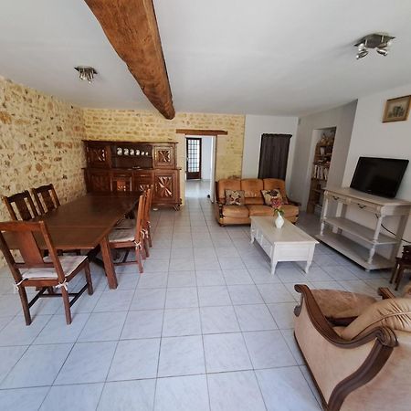 Bed and Breakfast Domaine De La Briouse Sanxay Экстерьер фото
